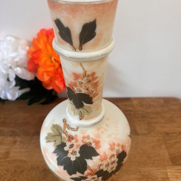 Antique Hand Painted Floral Vase Peach‎ Coral Japanese Style Moriage Gold Detail - Picture 2 of 6